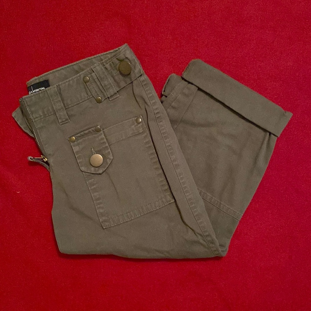 Moda Cargo Capris